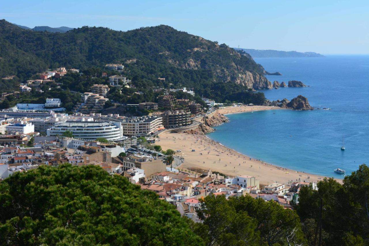 Apartamento Pau Picasso con piscina y terraza en Tossa de Mar Esterno foto