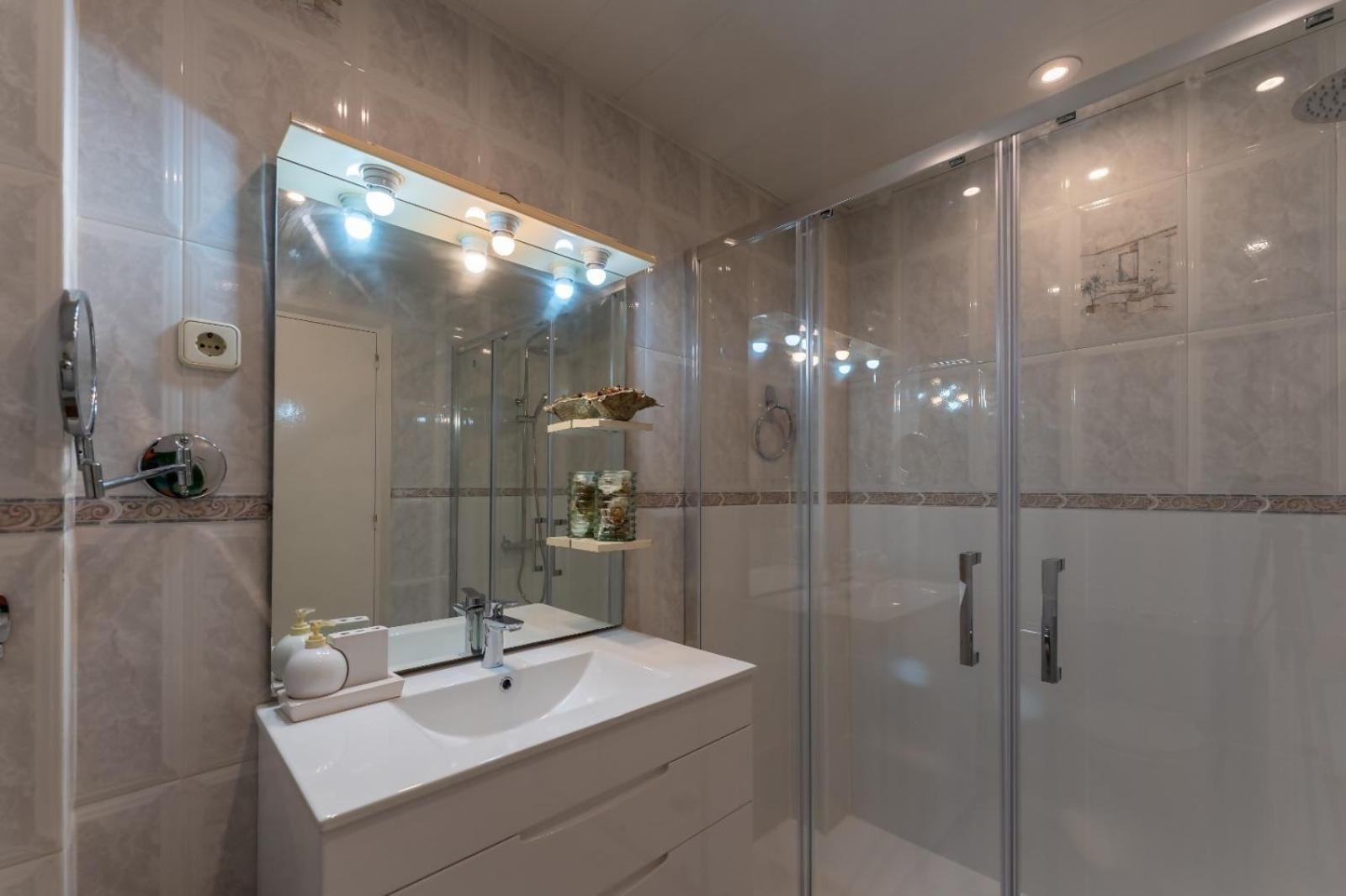 Apartamento Pau Picasso con piscina y terraza en Tossa de Mar Esterno foto